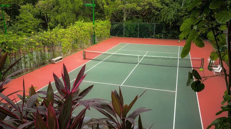 <b>Las Brisas Ixtapa Recreation</b>. Images powered by <a href="https://iceportal.shijigroup.com/" title="IcePortal" target="_blank">IcePortal</a>.