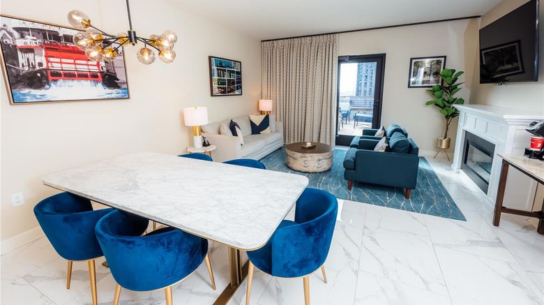 <b>NOPSI Hotel New Orleans Suite</b>. Images powered by <a href="https://iceportal.shijigroup.com/" title="IcePortal" target="_blank">IcePortal</a>.
