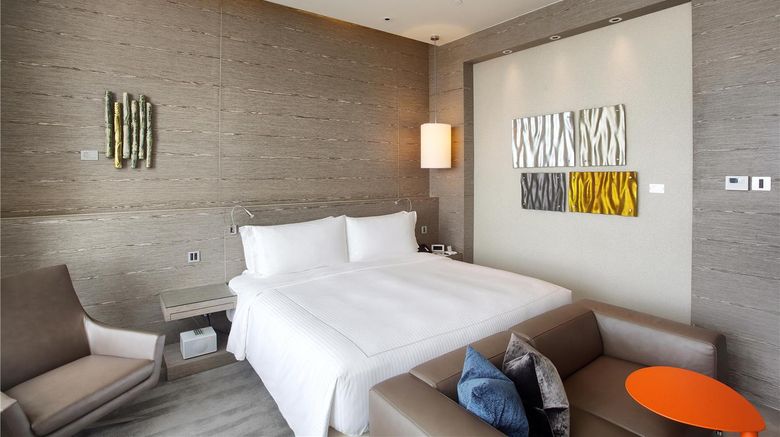 <b>One Farrer Hotel & Spa Suite</b>. Images powered by <a href="https://iceportal.shijigroup.com/" title="IcePortal" target="_blank">IcePortal</a>.