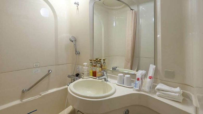 <b>Osaka Tokyu REI Hotel Room</b>. Images powered by <a href="https://iceportal.shijigroup.com/" title="IcePortal" target="_blank">IcePortal</a>.
