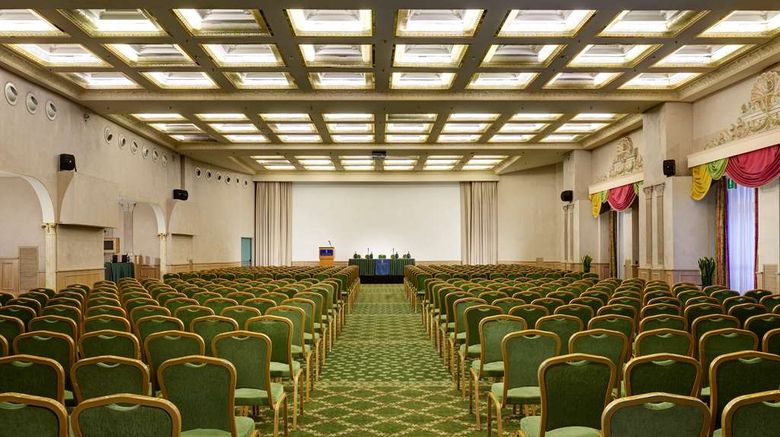 <b>Parco Dei Principi Grand Hotel & SPA Meeting</b>. Images powered by <a href="https://iceportal.shijigroup.com/" title="IcePortal" target="_blank">IcePortal</a>.