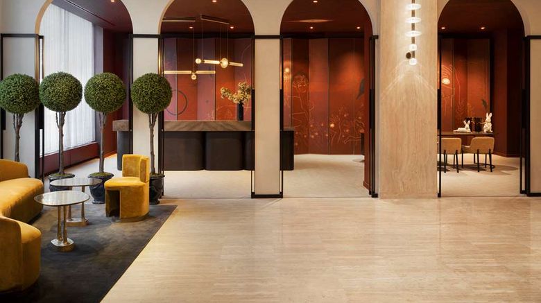 <b>Park Lane Hotel New York Lobby</b>. Images powered by <a href="https://iceportal.shijigroup.com/" title="IcePortal" target="_blank">IcePortal</a>.