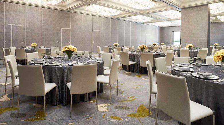 <b>Park Lane Hotel New York Meeting</b>. Images powered by <a href="https://iceportal.shijigroup.com/" title="IcePortal" target="_blank">IcePortal</a>.