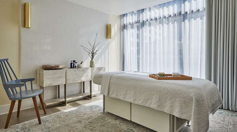 <b>Pendry San Diego Spa</b>. Images powered by <a href="https://iceportal.shijigroup.com/" title="IcePortal" target="_blank">IcePortal</a>.