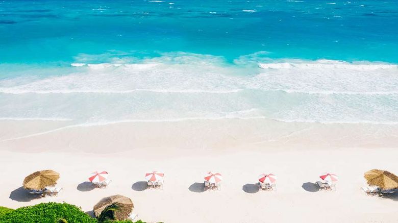 <b>Pink Sands Beach</b>. Images powered by <a href="https://iceportal.shijigroup.com/" title="IcePortal" target="_blank">IcePortal</a>.