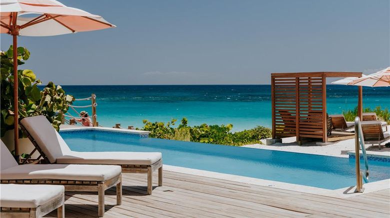 <b>Pink Sands Pool</b>. Images powered by <a href="https://iceportal.shijigroup.com/" title="IcePortal" target="_blank">IcePortal</a>.