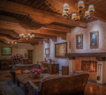 Porta Antigua Hotel Lobby