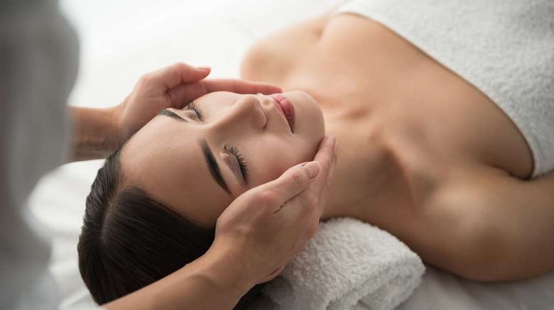 <b>Park Hyatt Chicago Spa</b>. Images powered by <a href="https://iceportal.shijigroup.com/" title="IcePortal" target="_blank">IcePortal</a>.