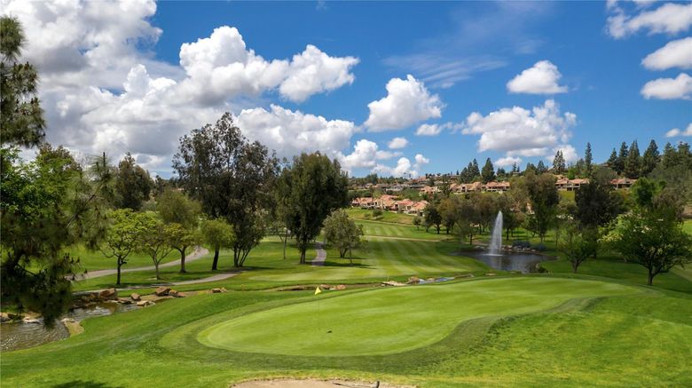 <b>Rancho Bernardo Inn Golf</b>. Images powered by <a href="https://iceportal.shijigroup.com/" title="IcePortal" target="_blank">IcePortal</a>.