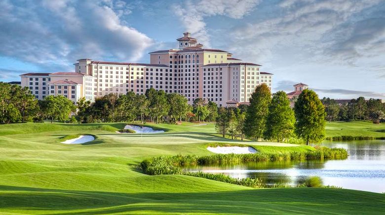 Rosen Shingle Creek Exterior. Images powered by <a href="https://iceportal.shijigroup.com" target="_blank" rel="noopener">Ice Portal</a>.
