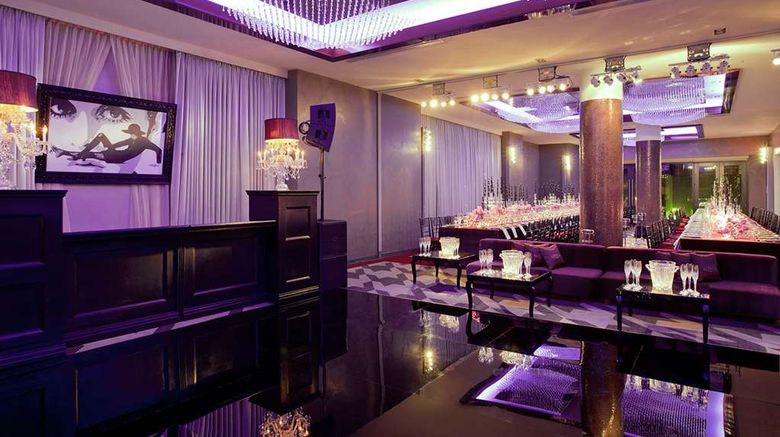 <b>Royalton Park Avenue Meeting</b>. Images powered by <a href="https://iceportal.shijigroup.com/" title="IcePortal" target="_blank">IcePortal</a>.