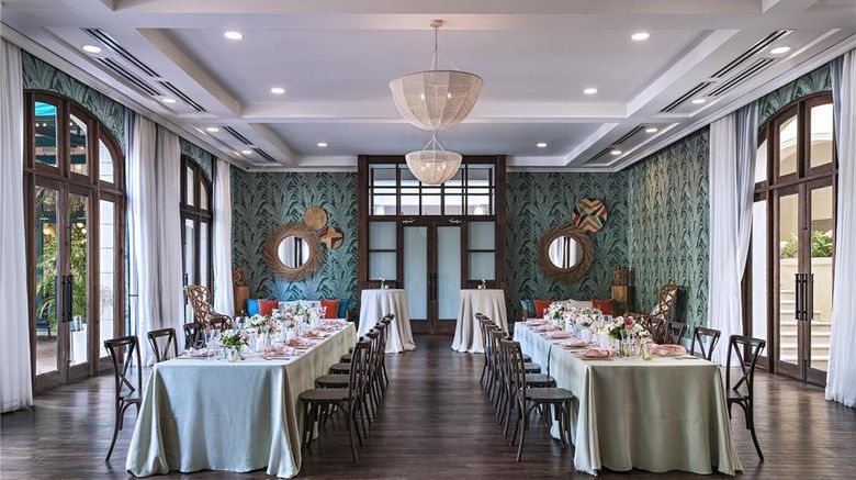 <b>Santarena Hotel at Las Catalinas Ballroom</b>. Images powered by <a href="https://iceportal.shijigroup.com/" title="IcePortal" target="_blank">IcePortal</a>.