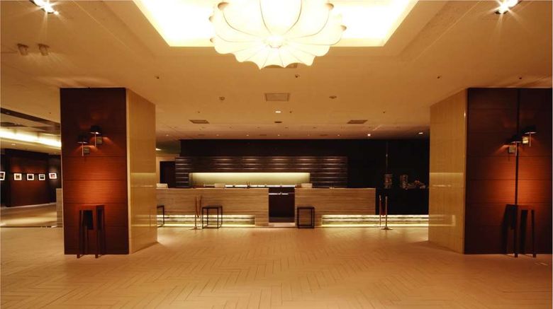 <b>Sapporo Tokyu REI Hotel Lobby</b>. Images powered by <a href="https://iceportal.shijigroup.com/" title="IcePortal" target="_blank">IcePortal</a>.