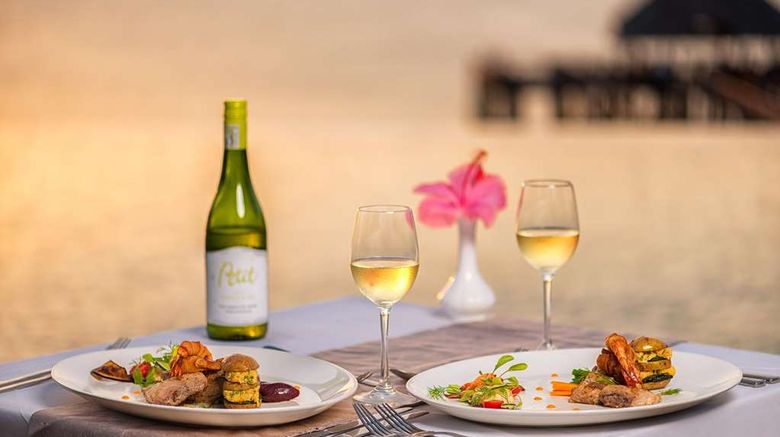 <b>Sea Cliff Resort and Spa Restaurant</b>. Images powered by <a href="https://iceportal.shijigroup.com/" title="IcePortal" target="_blank">IcePortal</a>.