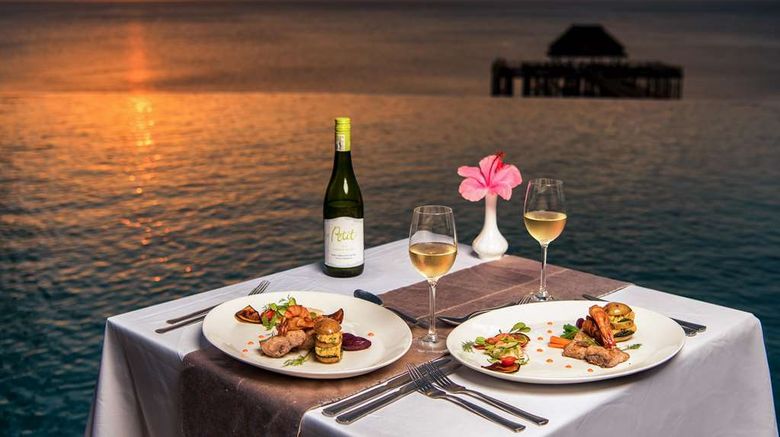 <b>Sea Cliff Resort and Spa Restaurant</b>. Images powered by <a href="https://iceportal.shijigroup.com/" title="IcePortal" target="_blank">IcePortal</a>.