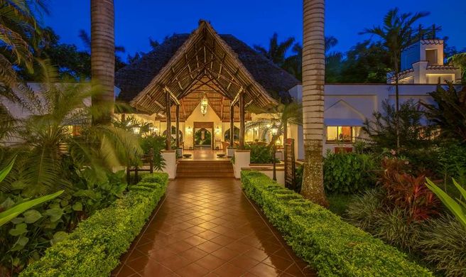 Sea Cliff Resort and Spa Exterior
