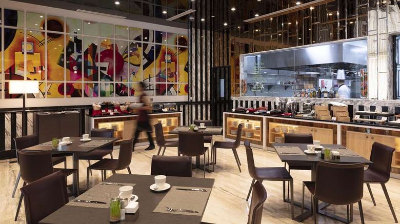 <b>Sherwood Suites Restaurant</b>. Images powered by <a href="https://iceportal.shijigroup.com/" title="IcePortal" target="_blank">IcePortal</a>.