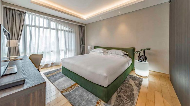 <b>Sherwood Suites Room</b>. Images powered by <a href="https://iceportal.shijigroup.com/" title="IcePortal" target="_blank">IcePortal</a>.