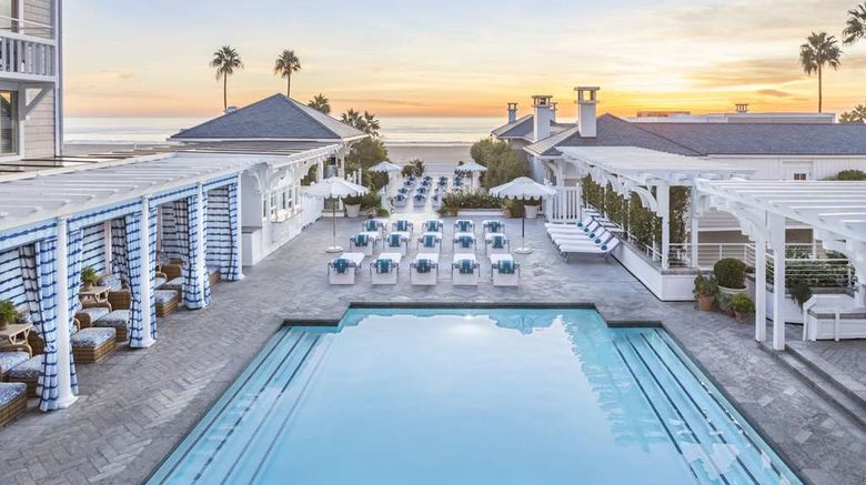 <b>Shutters on the Beach Pool</b>. Images powered by <a href="https://iceportal.shijigroup.com/" title="IcePortal" target="_blank">IcePortal</a>.