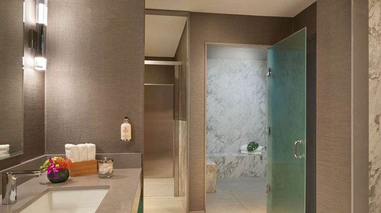 <b>Soho Hotel Toronto Health</b>. Images powered by <a href="https://iceportal.shijigroup.com/" title="IcePortal" target="_blank">IcePortal</a>.