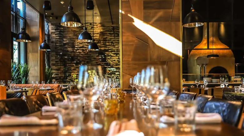 <b>Soho Hotel Toronto Restaurant</b>. Images powered by <a href="https://iceportal.shijigroup.com/" title="IcePortal" target="_blank">IcePortal</a>.