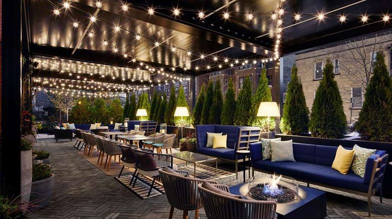 <b>SOPHY Hyde Park Restaurant</b>. Images powered by <a href="https://iceportal.shijigroup.com/" title="IcePortal" target="_blank">IcePortal</a>.