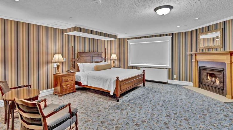<b>St James Hotel Suite</b>. Images powered by <a href="https://iceportal.shijigroup.com/" title="IcePortal" target="_blank">IcePortal</a>.