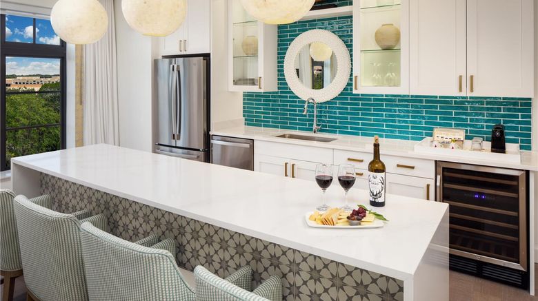 <b>The Alfond Inn Suite</b>. Images powered by <a href="https://iceportal.shijigroup.com/" title="IcePortal" target="_blank">IcePortal</a>.