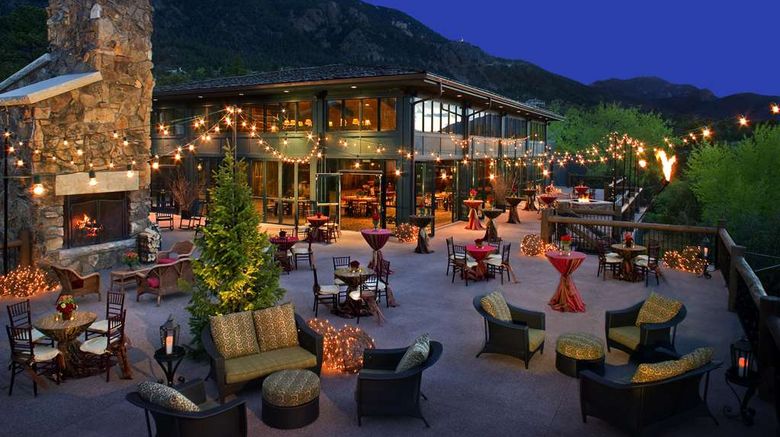 <b>The Broadmoor Meeting</b>. Images powered by <a href="https://iceportal.shijigroup.com/" title="IcePortal" target="_blank">IcePortal</a>.