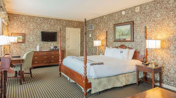 The Brown  Hotel Room