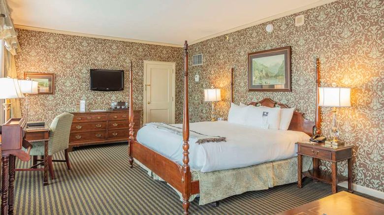 <b>The Brown  Hotel Room</b>. Images powered by <a href="https://iceportal.shijigroup.com/" title="IcePortal" target="_blank">IcePortal</a>.