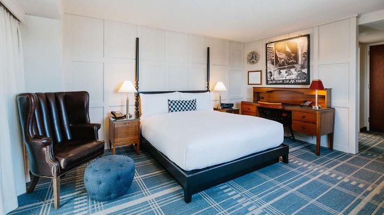 Charles Hotel, Harvard Square Room