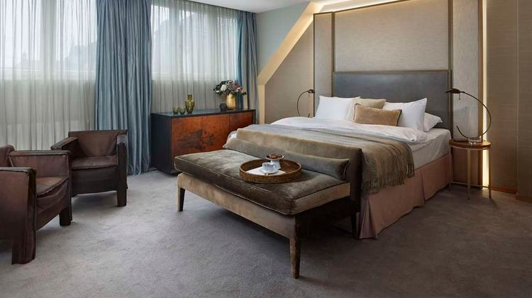 The Emblem Hotel Suite