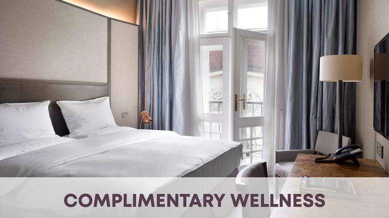<b>The Emblem Hotel Room</b>. Images powered by <a href="https://iceportal.shijigroup.com/" title="IcePortal" target="_blank">IcePortal</a>.