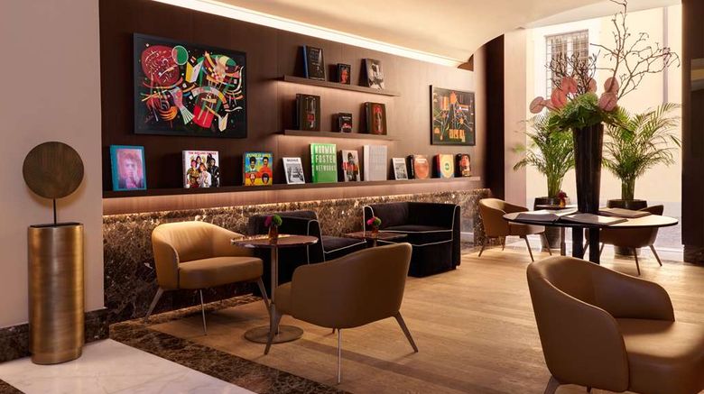 <b>The First Roma Arte Lobby</b>. Images powered by <a href="https://iceportal.shijigroup.com/" title="IcePortal" target="_blank">IcePortal</a>.