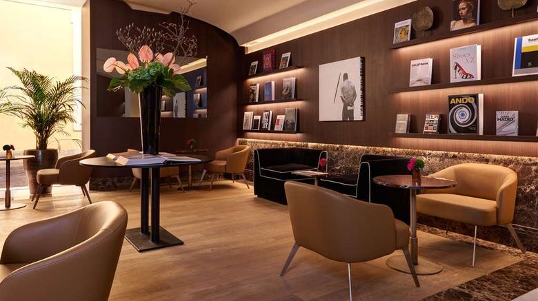<b>The First Roma Arte Lobby</b>. Images powered by <a href="https://iceportal.shijigroup.com/" title="IcePortal" target="_blank">IcePortal</a>.