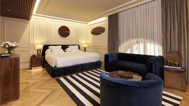 <b>The First Roma Arte Room</b>. Images powered by <a href="https://iceportal.shijigroup.com/" title="IcePortal" target="_blank">IcePortal</a>.