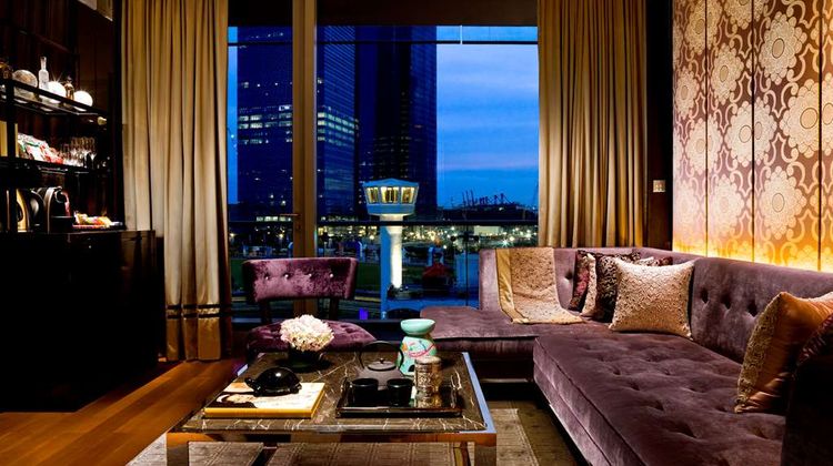 The Fullerton Bay Hotel Singapore Suite