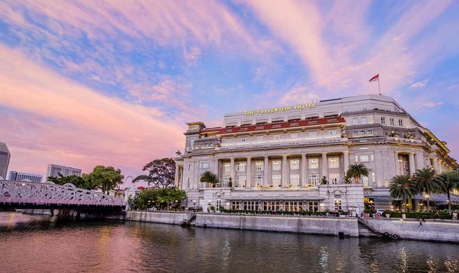 The Fullerton Hotel Singapore Exterior