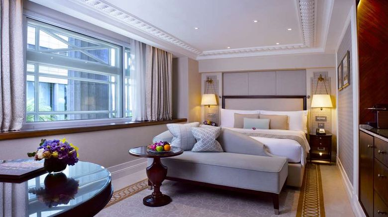 <b>The Fullerton Hotel Singapore Room</b>. Images powered by <a href=https://www.travelagewest.com/Hotels/Singapore-Singapore/