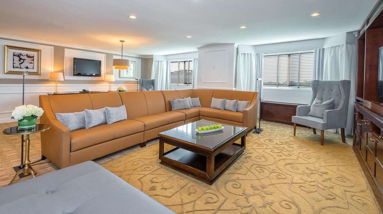 <b>The Garden City Hotel Room</b>. Images powered by <a href="https://iceportal.shijigroup.com/" title="IcePortal" target="_blank">IcePortal</a>.