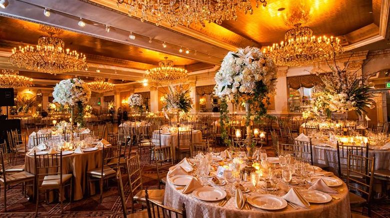 <b>The Garden City Hotel Ballroom</b>. Images powered by <a href="https://iceportal.shijigroup.com/" title="IcePortal" target="_blank">IcePortal</a>.
