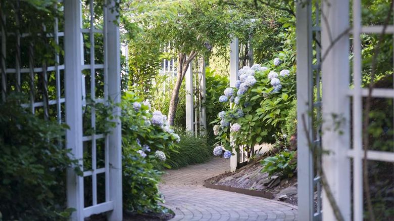 <b>The Garden City Hotel Exterior</b>. Images powered by <a href="https://iceportal.shijigroup.com/" title="IcePortal" target="_blank">IcePortal</a>.