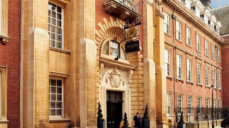 <b>The Grand Exterior</b>. Images powered by <a href="https://iceportal.shijigroup.com/" title="IcePortal" target="_blank">IcePortal</a>.