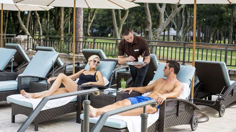 <b>The Inn at Harbour Town Pool</b>. Images powered by <a href="https://iceportal.shijigroup.com/" title="IcePortal" target="_blank">IcePortal</a>.
