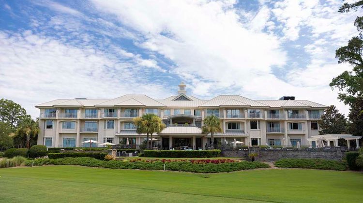 The Inn at Harbour Town Exterior