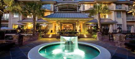 The Inn at Harbour Town Exterior