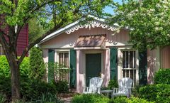 The Inn at Leola Village