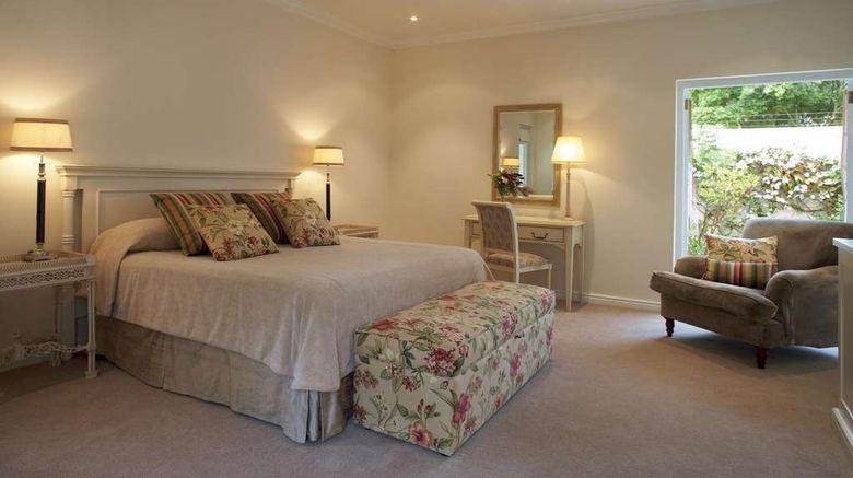 <b>The Last Word Franschhoek Room</b>. Images powered by <a href="https://iceportal.shijigroup.com/" title="IcePortal" target="_blank">IcePortal</a>.