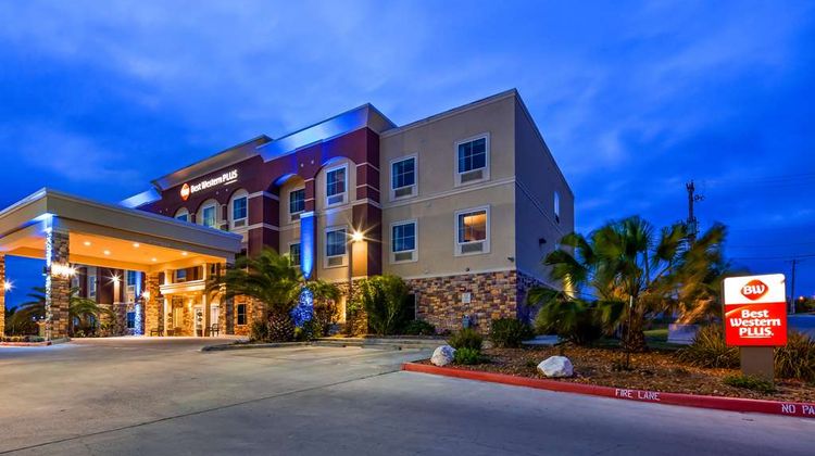 Best Western Plus Kenedy Inn Exterior